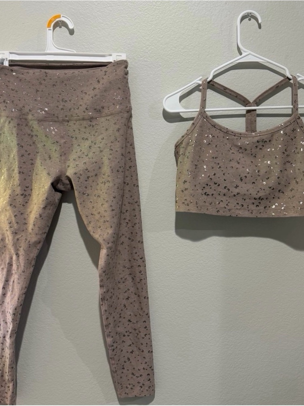 Beyond Yoga Taupe Seamless Active Top - Neutral Tone
